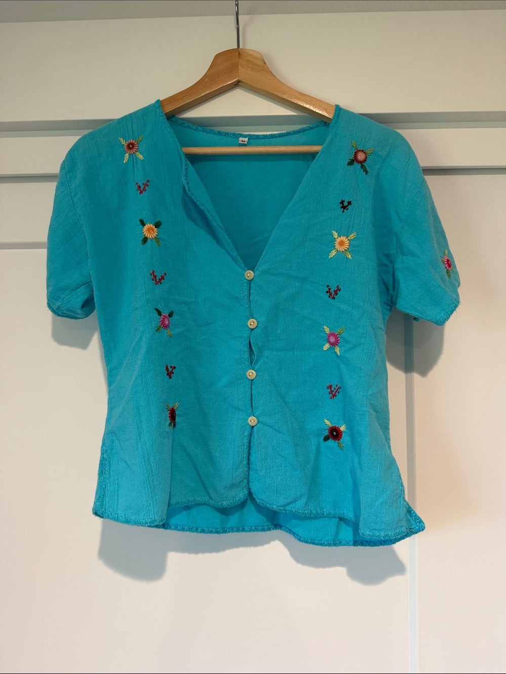 Source Unknown Turquoise Embroidered Button-Front Women’s Blouse